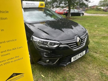 Used Renault Megane 2017 for sale - 75566841: Photo