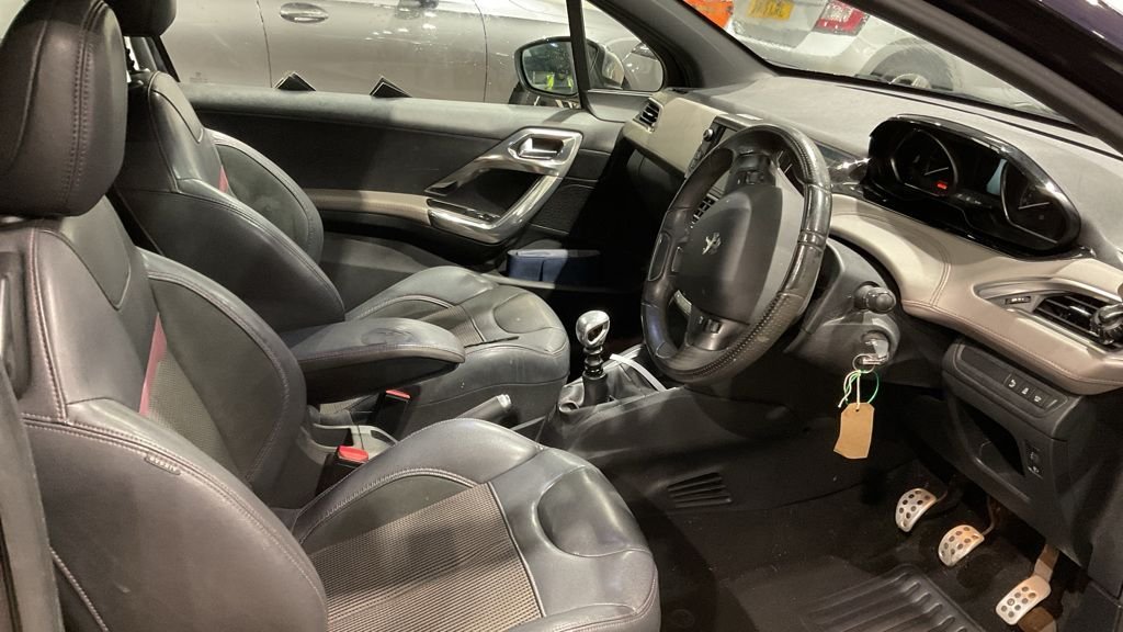 Used Peugeot 208 2014 for sale - 78030764: Photo 10