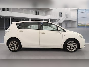 Used Toyota Verso 2012 for sale - 75947810: Photo