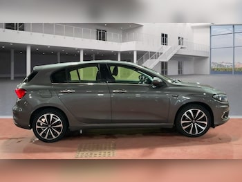 Used Fiat Tipo 2017 for sale - 76604850: Photo