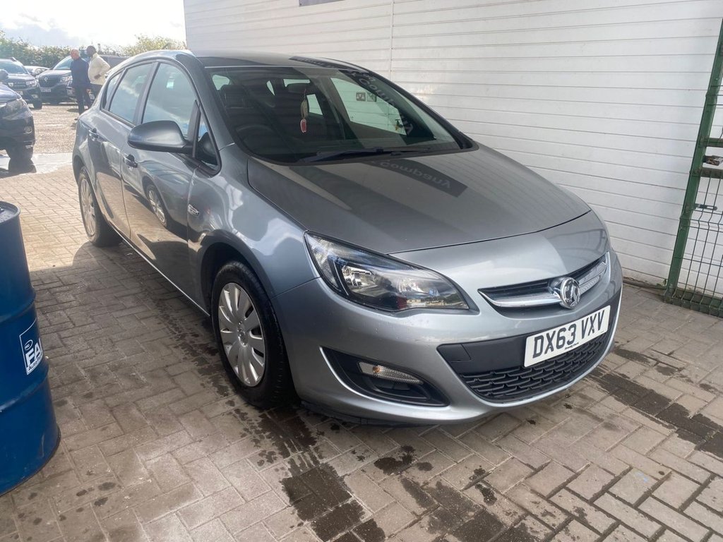 Used Vauxhall Astra 2013 for sale - 76376087: Photo 1