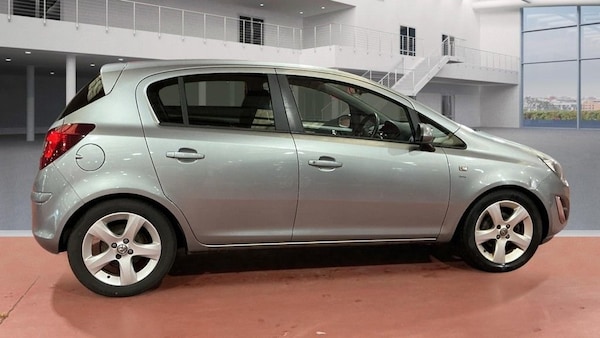 Used Vauxhall Corsa 2014 for sale - 76291904: Photo 2