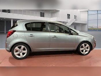 Used Vauxhall Corsa 2014 for sale - 76291904: Photo 2