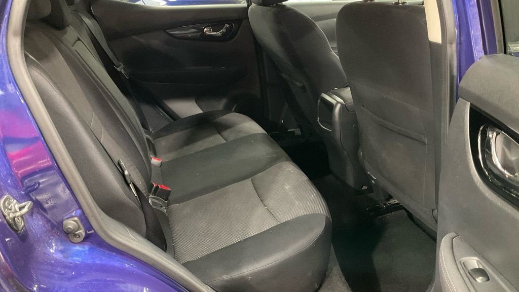Used Nissan Qashqai 2015 for sale - 77937090: Photo 8