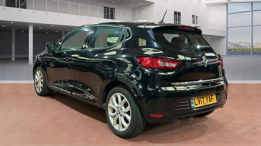 Used Renault Clio 2017 for sale - 76546601: Photo 3
