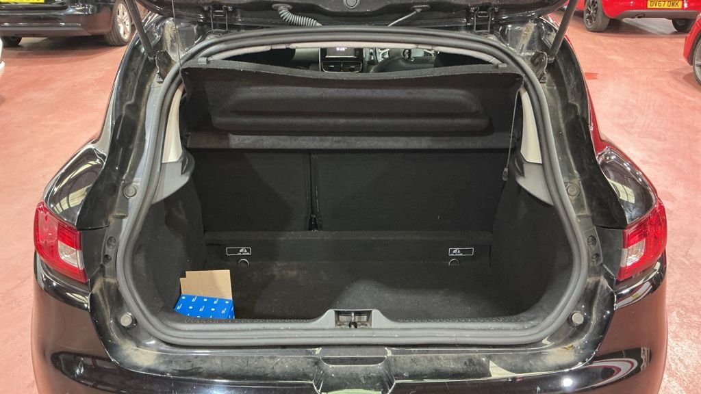 Used Renault Clio 2017 for sale - 76546601: Photo 7