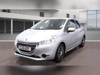 Used Peugeot 208 2013 for sale - 79643679: Photo