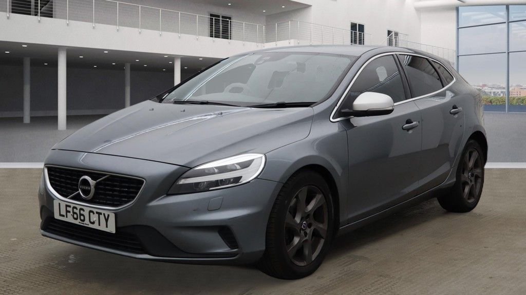 Used Volvo V40 2016 for sale - 77089413: Photo 2