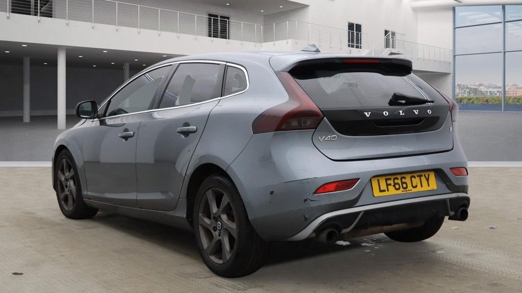 Used Volvo V40 2016 for sale - 77089413: Photo 3