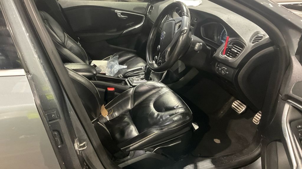 Used Volvo V40 2016 for sale - 77089413: Photo 9