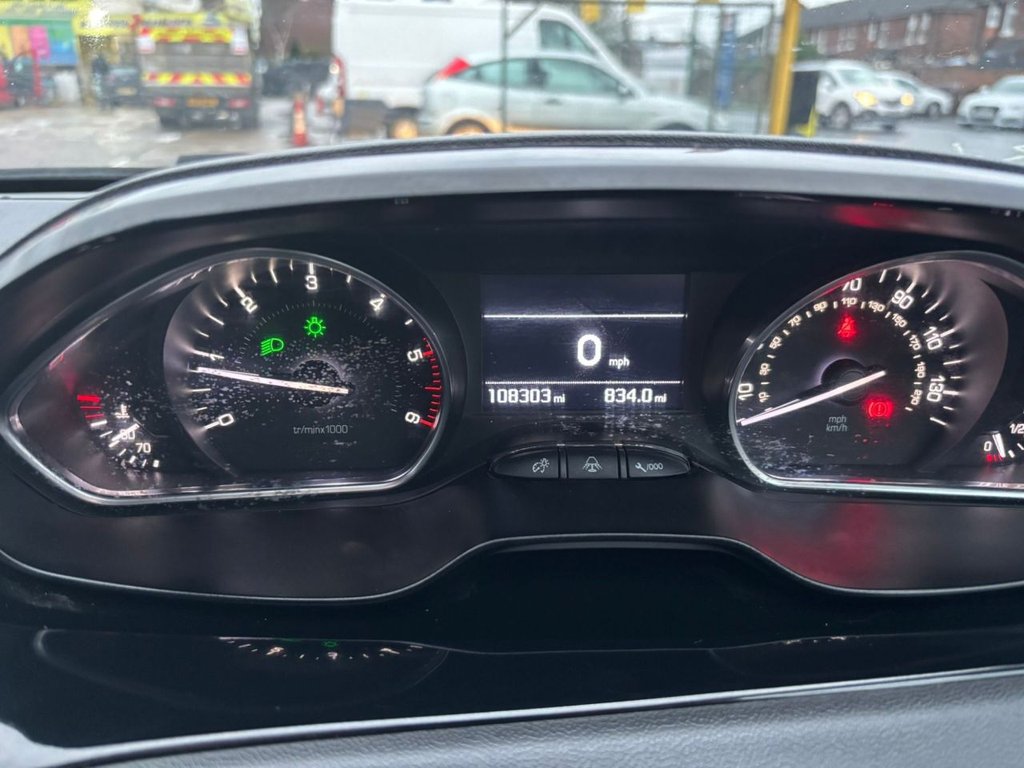 Used Peugeot 208 2015 for sale - 77936212: Photo 19