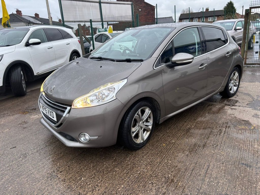 Used Peugeot 208 2015 for sale - 77936212: Photo 8