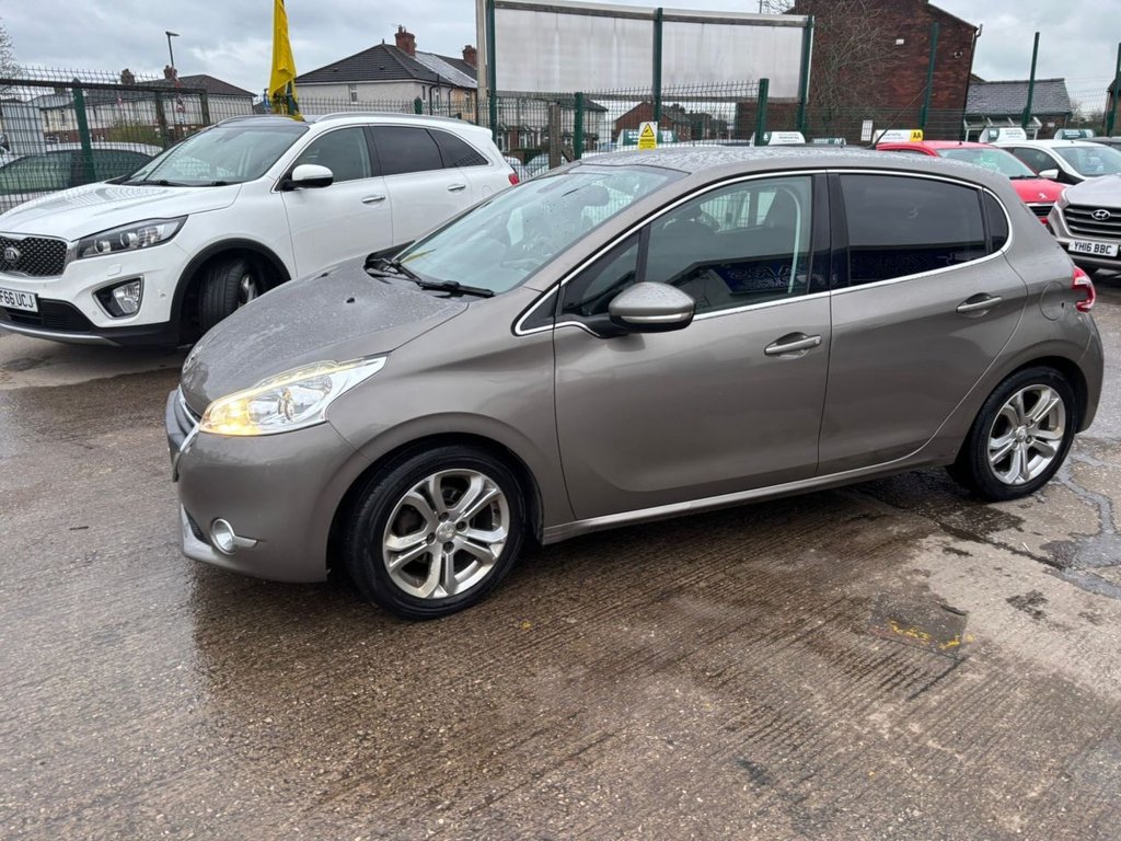 Used Peugeot 208 2015 for sale - 77936212: Photo 9