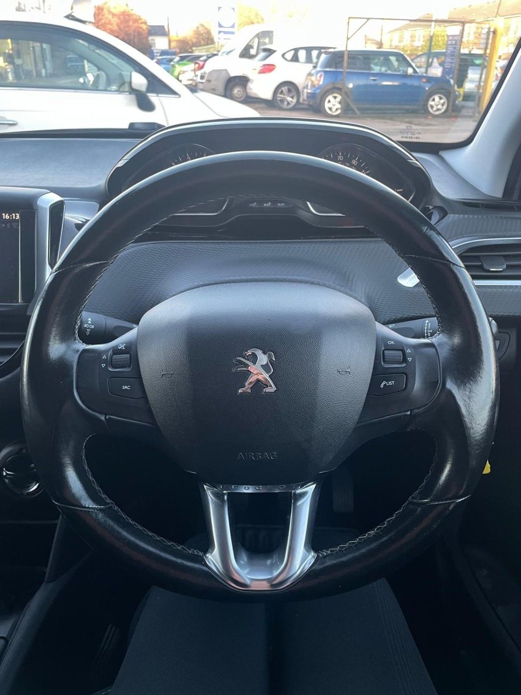 Used Peugeot 208 2016 for sale - 76496776: Photo 15