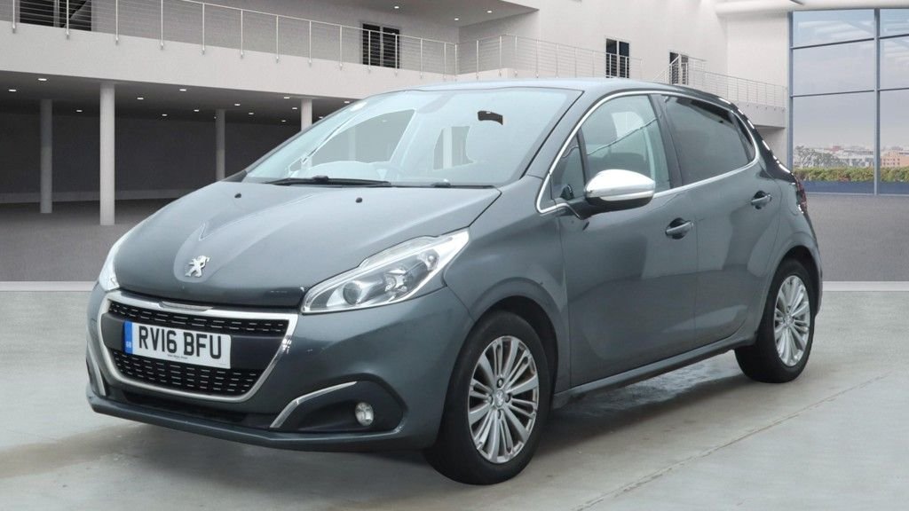 Used Peugeot 208 2016 for sale - 76496776: Photo 2