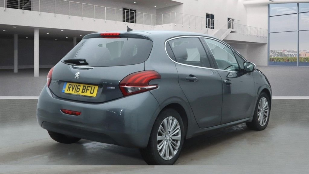 Used Peugeot 208 2016 for sale - 76496776: Photo 4