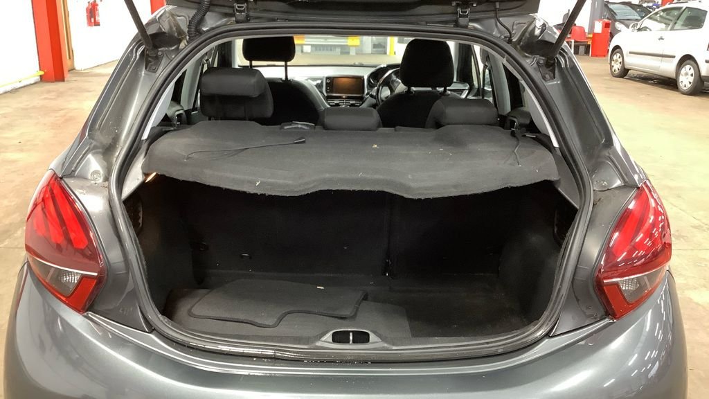 Used Peugeot 208 2016 for sale - 76496776: Photo 7