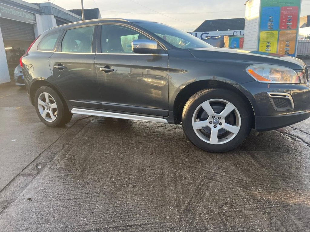 Used Volvo XC60 2013 for sale - 76923653: Photo 2