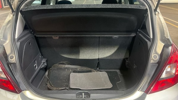 Used Vauxhall Corsa 2013 for sale - 76291922: Photo 9