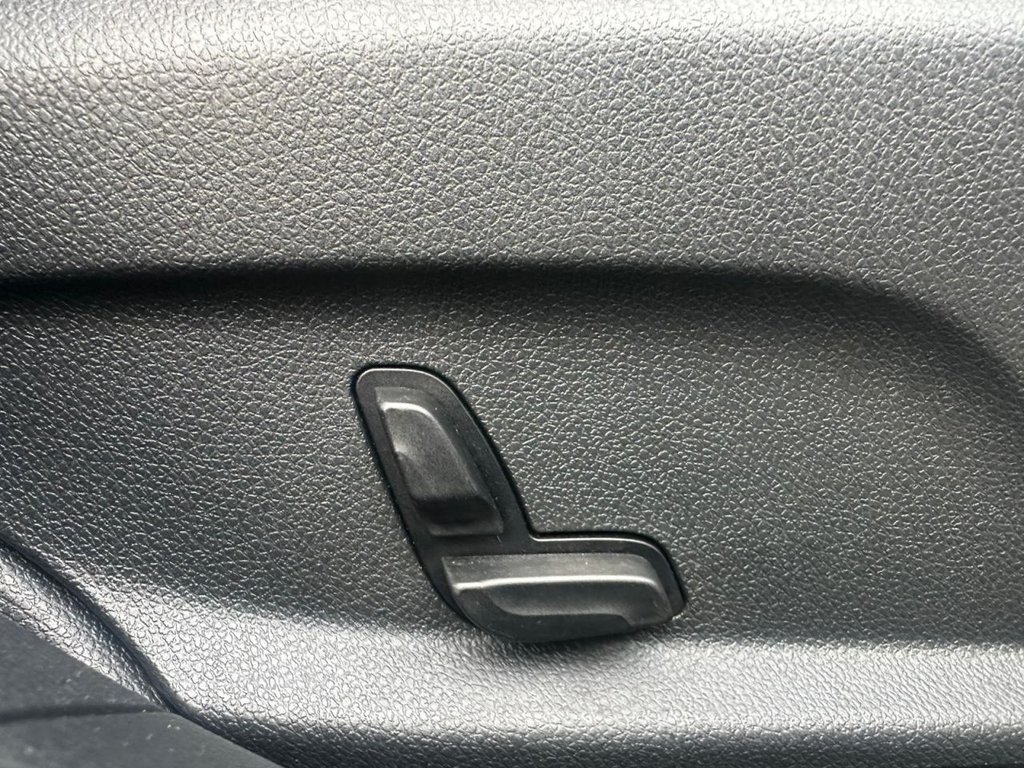 Used Mercedes-Benz C Class 2016 for sale - 76867727: Photo 34