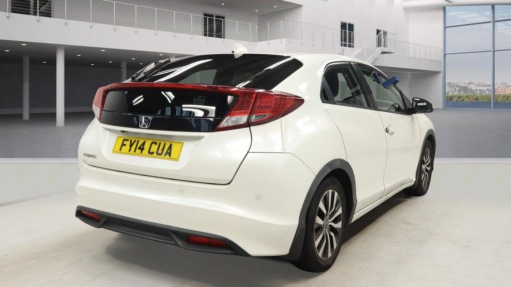 Used Honda Civic 2014 for sale - 76291895: Photo 3