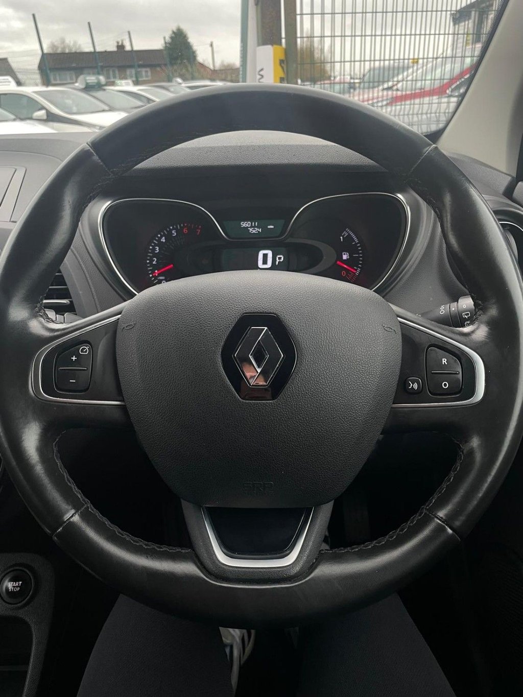 Used Renault Captur 2017 for sale - 76430266: Photo 19