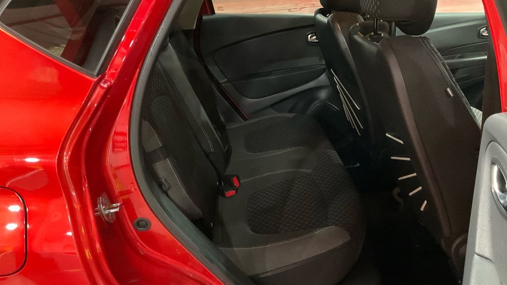 Used Renault Captur 2017 for sale - 76430266: Photo 9