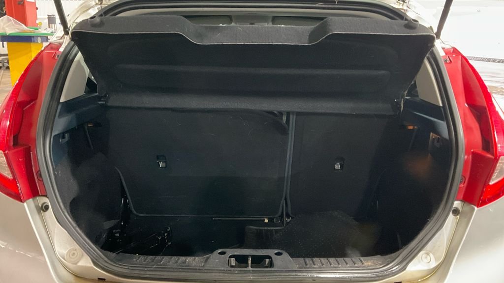 Used Ford Fiesta 2012 for sale - 77188572: Photo 7