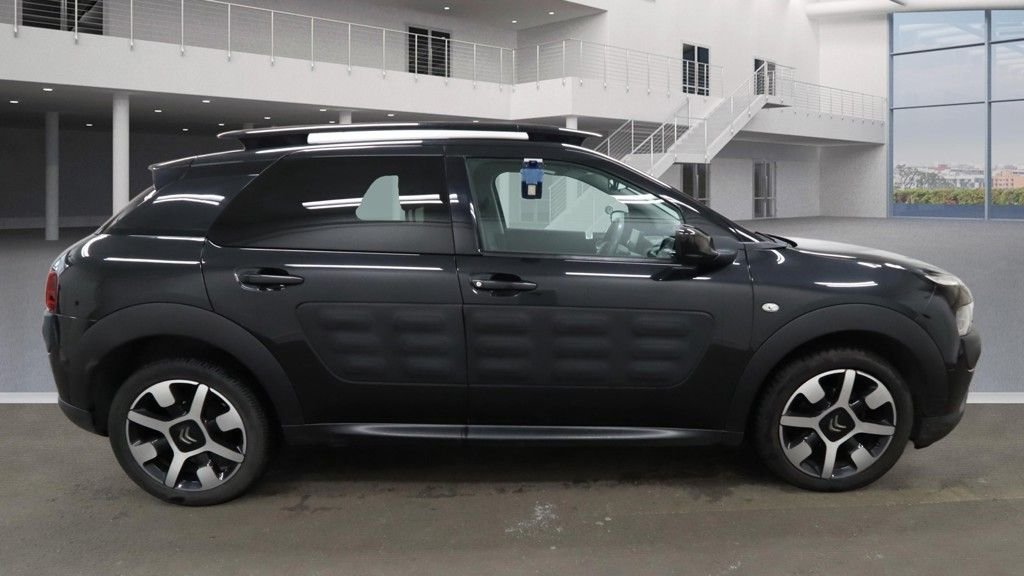 Used Citroen C4 Cactus 2015 for sale - 77967286: Photo 2