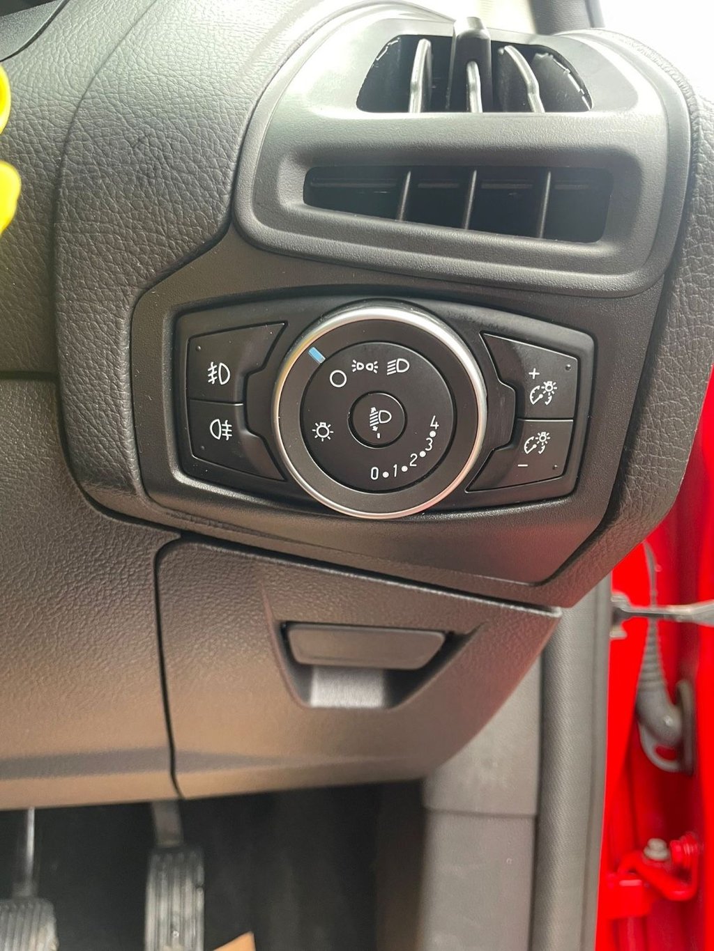 Used Ford Focus 2015 for sale - 76783574: Photo 20