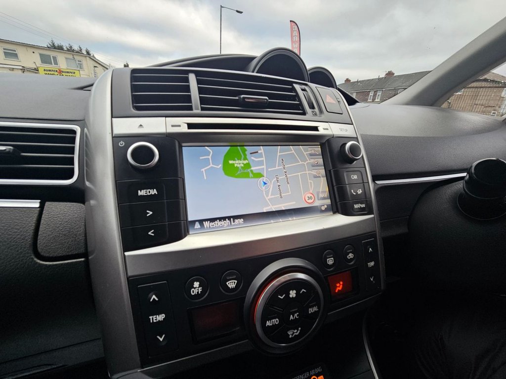 Used Toyota Verso 2014 for sale - 77791975: Photo 17