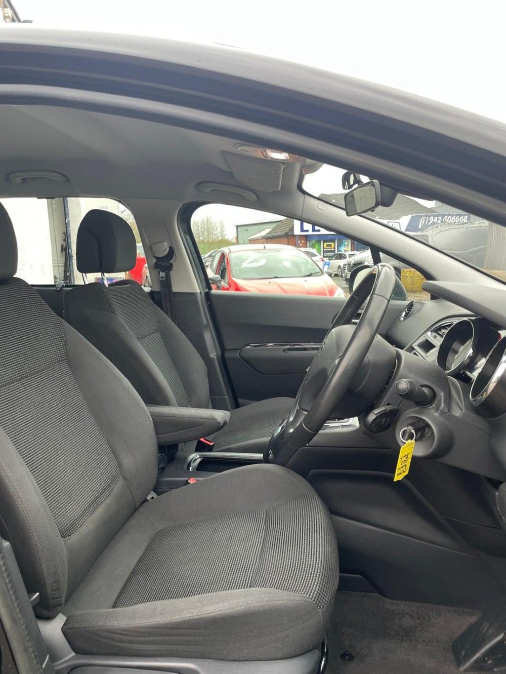 Used Peugeot 5008 2013 for sale - 77976263: Photo 12