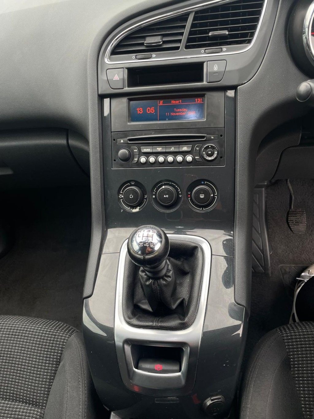 Used Peugeot 5008 2013 for sale - 77976263: Photo 20