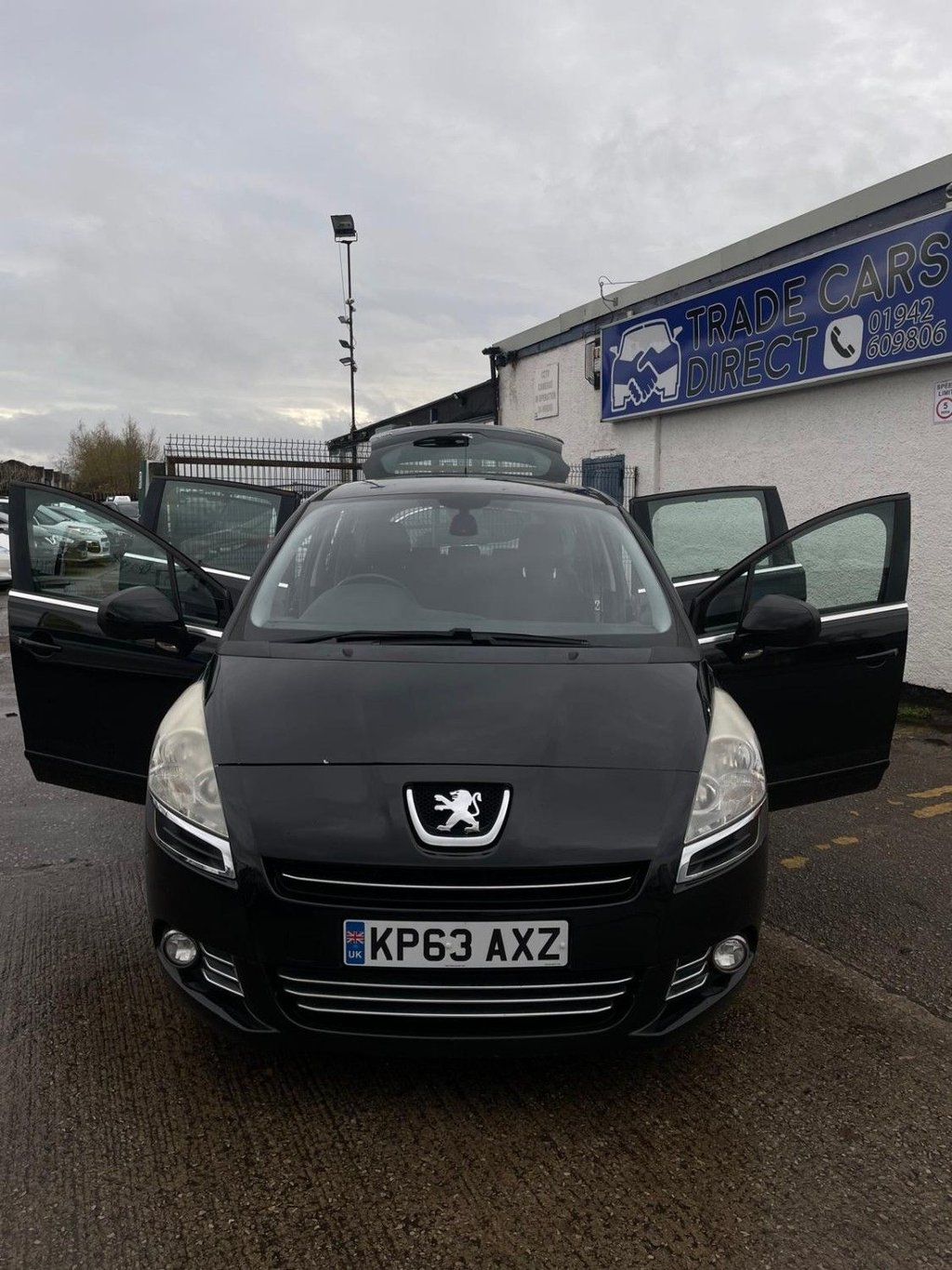 Used Peugeot 5008 2013 for sale - 77976263: Photo 6