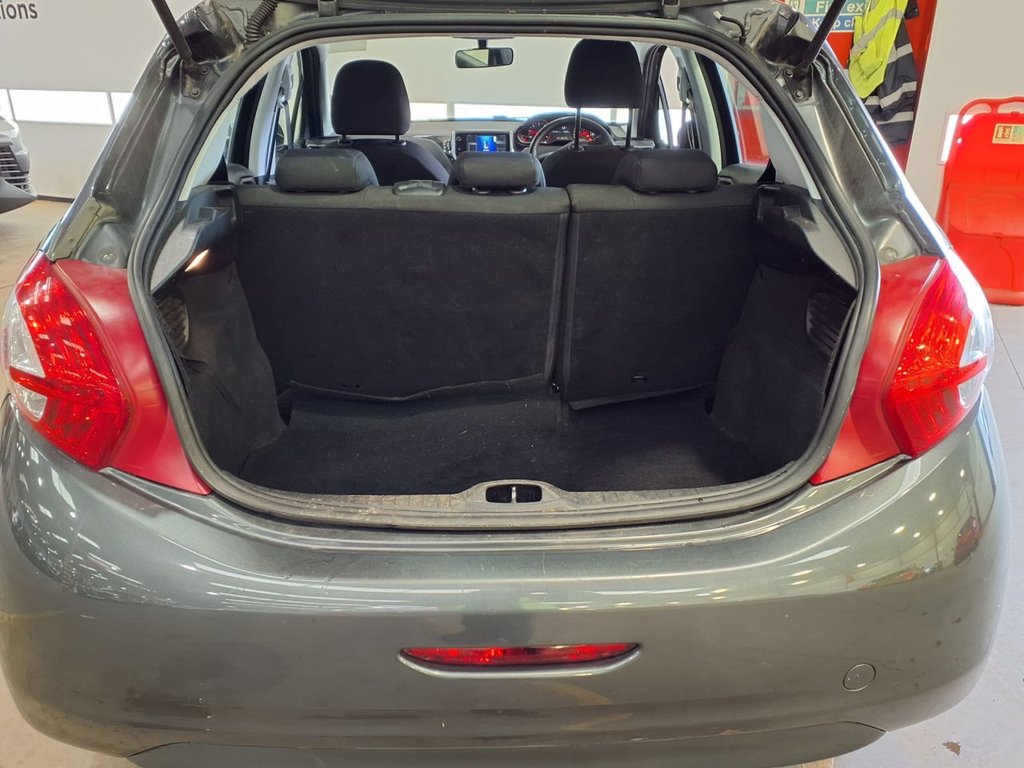 Used Peugeot 208 2014 for sale - 78212757: Photo 13