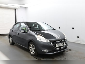 Used Peugeot 208 2014 for sale - 78212757: Photo