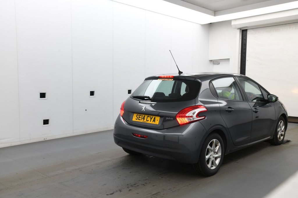 Used Peugeot 208 2014 for sale - 78212757: Photo 3