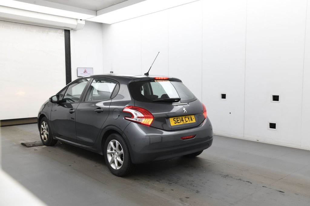 Used Peugeot 208 2014 for sale - 78212757: Photo 4