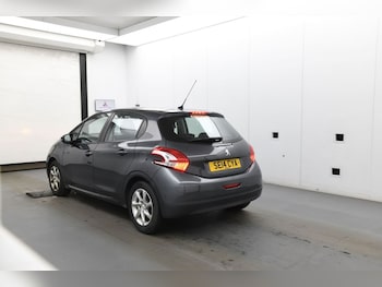 Used Peugeot 208 2014 for sale - 78212757: Photo