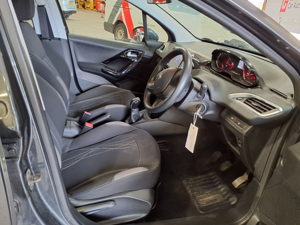 Used Peugeot 208 2014 for sale - 78212757: Photo 9