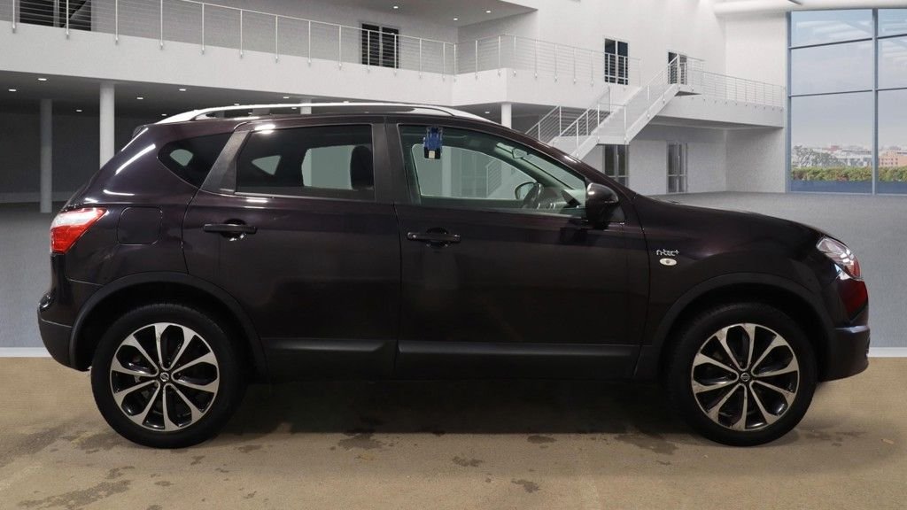 Used Nissan Qashqai 2012 for sale - 76840773: Photo 2