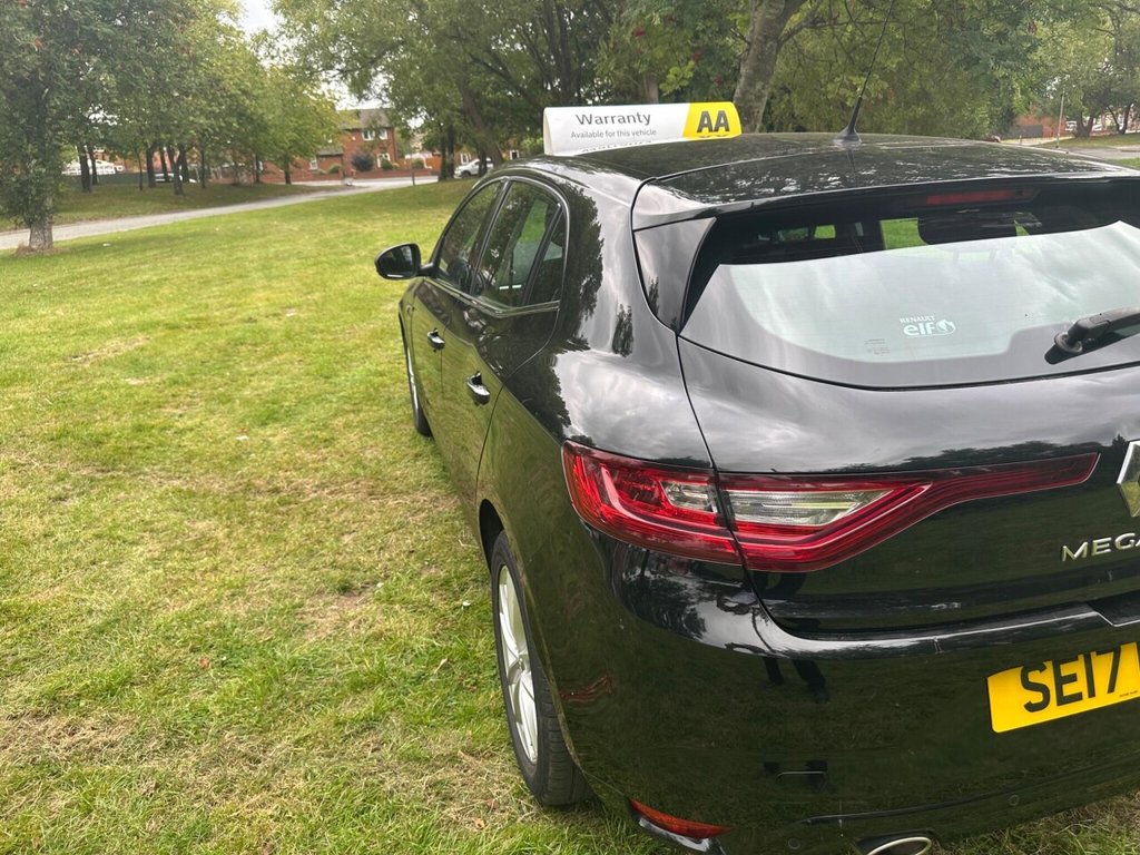Used Renault Megane 2017 for sale - 76376289: Photo 12