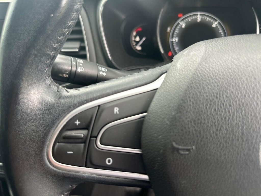 Used Renault Megane 2017 for sale - 76376289: Photo 24