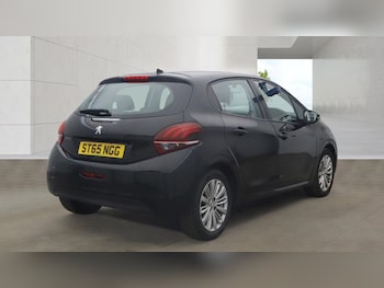 Used Peugeot 208 2015 for sale - 79438288: Photo