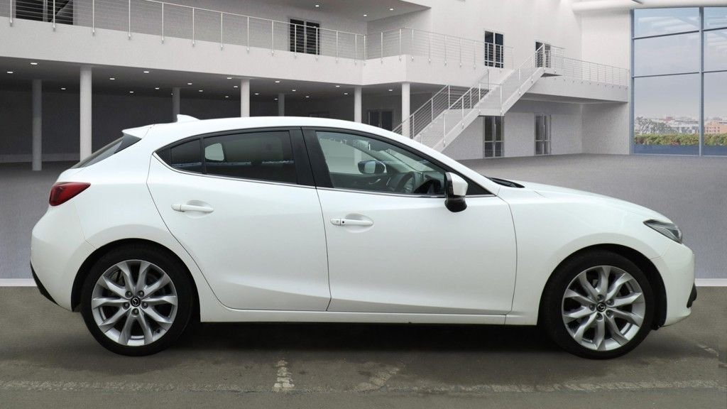 Used Mazda Mazda3 2016 for sale - 76923498: Photo 5