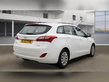Used Hyundai i30 2015 for sale - 79643675: Photo
