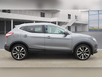 Used Nissan Qashqai 2015 for sale - 75952974: Photo