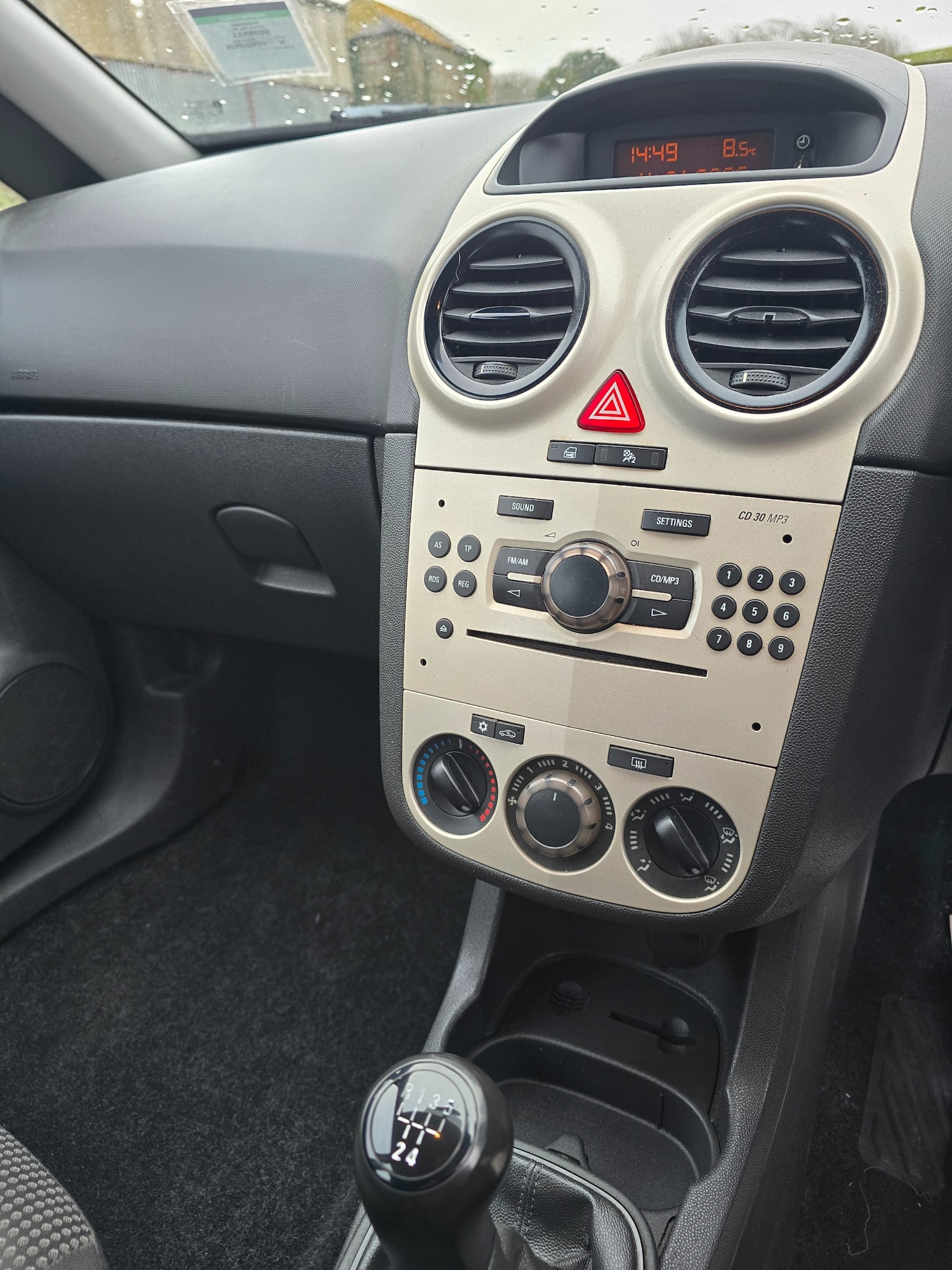 Used Vauxhall Corsa 2008 for sale - 77198348: Photo 9