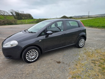 Used Fiat Grande Punto 2009 for sale - 78310106: Photo