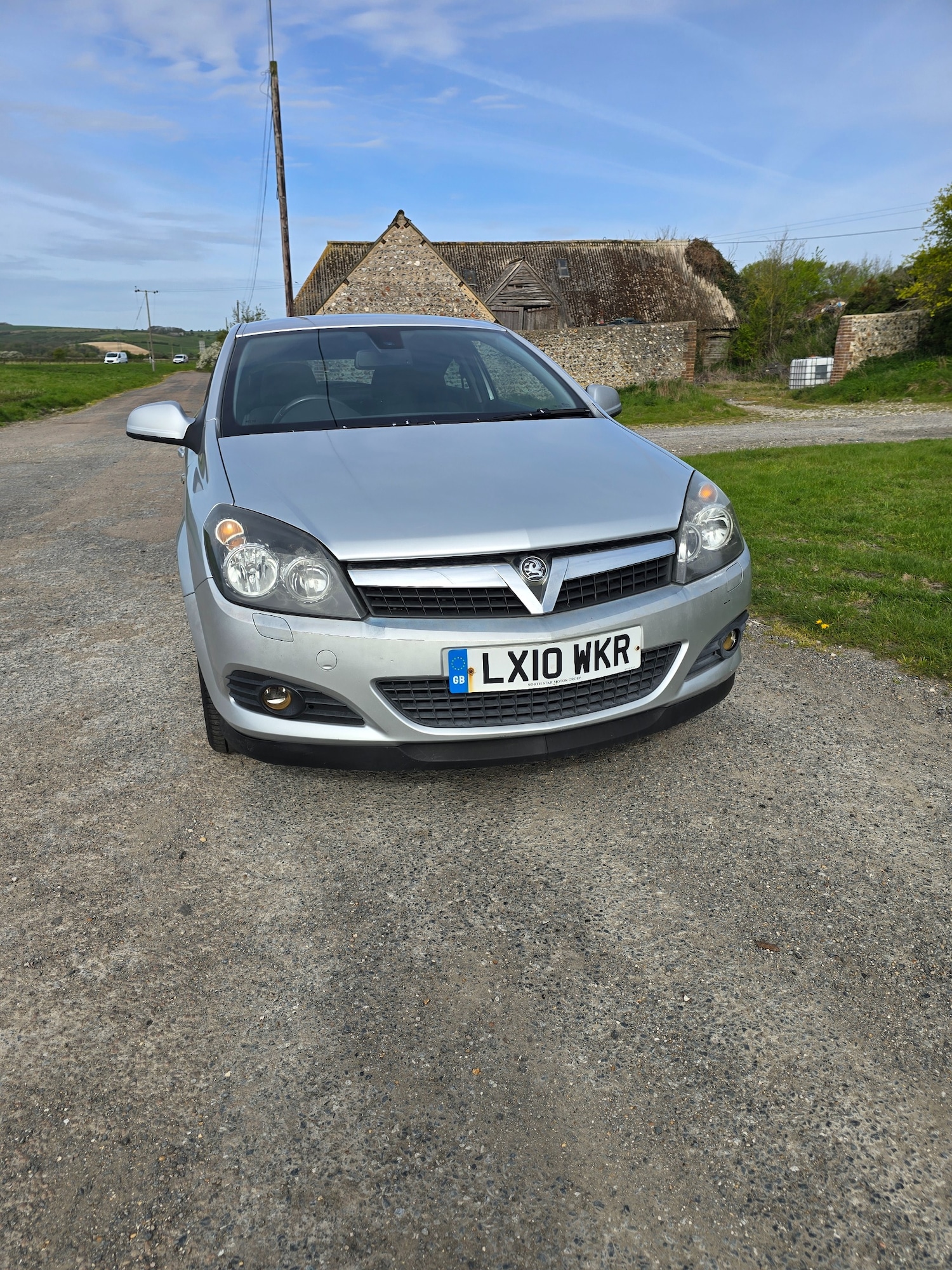 Used Vauxhall Astra 2010 for sale - 78196850: Photo 2